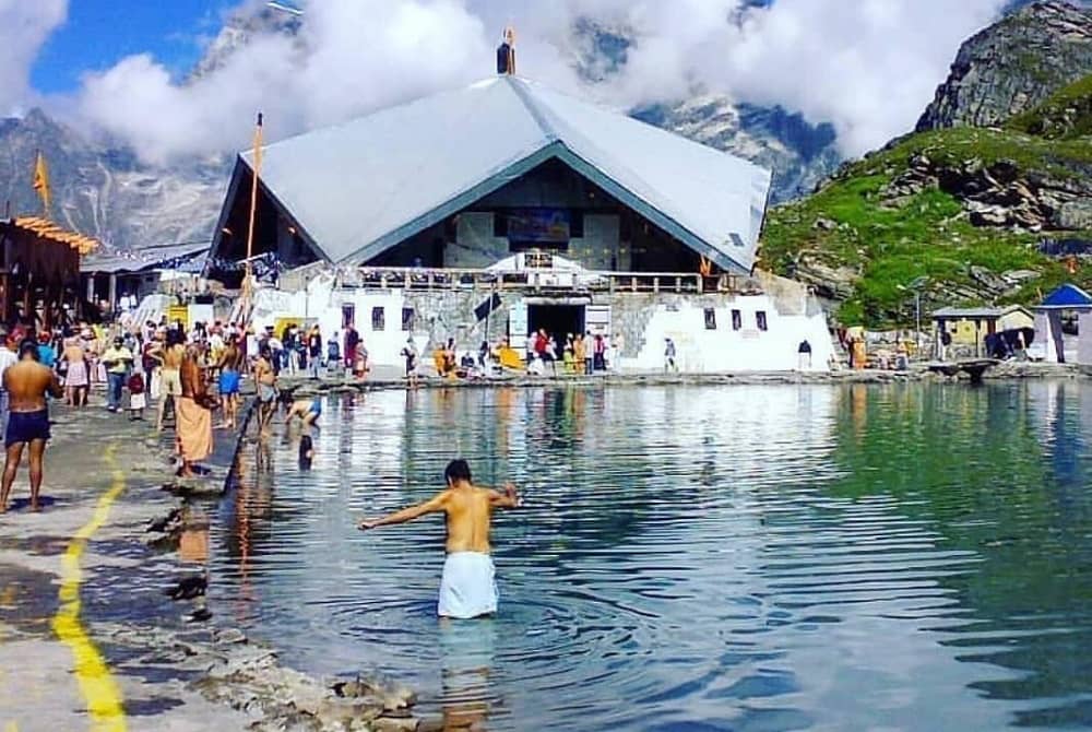 Valley of Flowers & Hemkund Sahib Trek